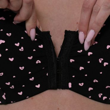 Ladies Gemm Black With Pink Heart Print Cotton Rich Front Fastening Bra